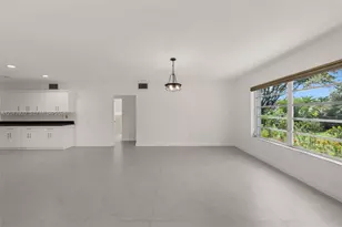 8261 SW 142nd St, Palmetto Bay, FL 33158 - Photo 17