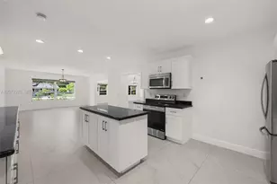 8261 SW 142nd St, Palmetto Bay, FL 33158 - Photo 15