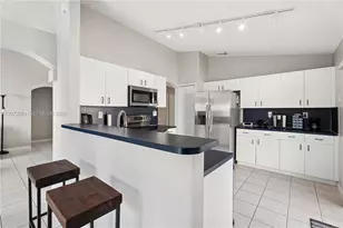 15840 SW 85th St, Miami, FL 33193 - Photo 11