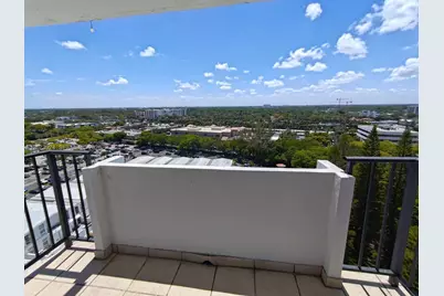 2780 NE 183rd St #1402, Aventura, FL 33160 - Photo 25
