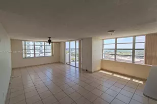 2780 NE 183rd St, Aventura, FL 33160 - Photo 23