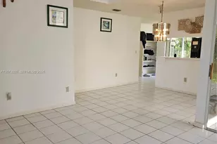 9840 NW 9th Ct, Plantation, FL 33324 - Photo 5