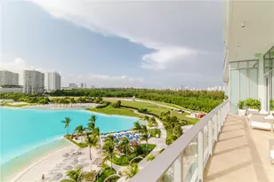 2411 Laguna Cir, Miami, FL 33181 - Photo 21