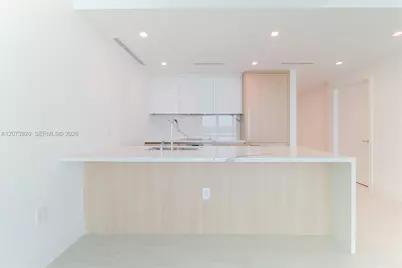 2411 Laguna Cir #2909, Miami, FL 33181 - Photo 3