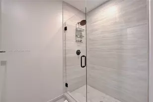 580 72nd St, Miami Beach, FL 33141 - Photo 5