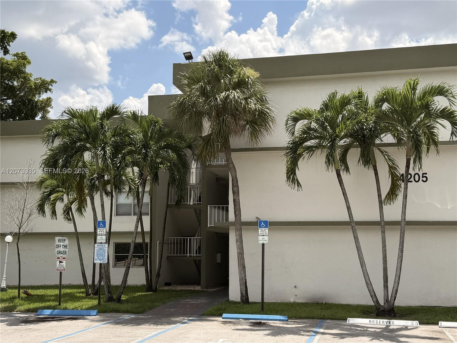 4205 N University Dr #202 - 4205 N University Dr #202, Sunrise, FL 33351 Luxury Property | Jose Angel Pina