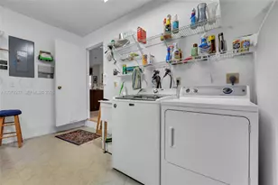 2140 SW 97th Ln, Davie, FL 33324 - Photo 19