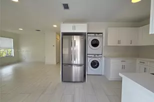 242 NW 51st Ave, Miami, FL 33126 - Photo 7