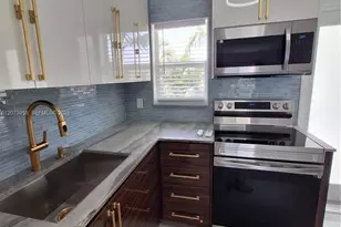 1420 Pennsylvania Ave, Miami Beach, FL 33139 - Photo 7