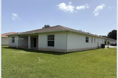 6517 Las Palmas Way, Port Saint Lucie, FL 34952 - Photo 3