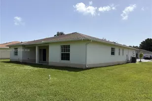 6517 Las Palmas Way, Port Saint Lucie, FL 34952 - Photo 3