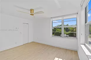 9250 W Bay Harbor Dr, Bay Harbor Islands, FL 33154 - Photo 17