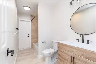 1900 NW 82nd Terrace, Pembroke Pines, FL 33024 - Photo 19