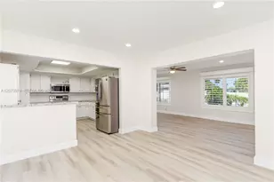 1900 NW 82nd Terrace, Pembroke Pines, FL 33024 - Photo 13