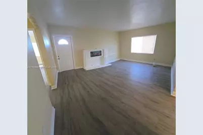 1259 NW 34th Ave, Miami, FL 33125 - Photo 3