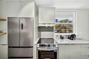 301 Ocean Dr, Miami Beach, FL 33139 - Photo 11