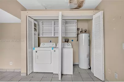 253 NE 211th Ter, Miami, FL 33179 - Photo 19