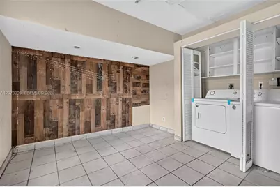 253 NE 211th Ter, Miami, FL 33179 - Photo 17