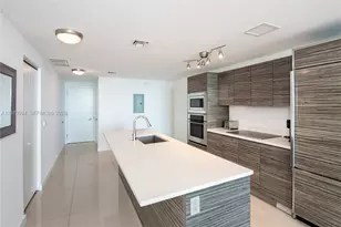 460 NE 28th St, Miami, FL 33137 - Photo 11