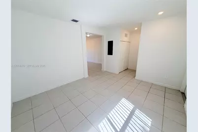 12432 NW 23rd Ct, Miami, FL 33167 - Photo 9