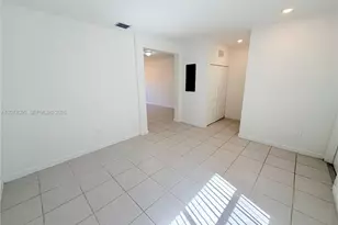 12432 NW 23rd Ct, Miami, FL 33167 - Photo 9