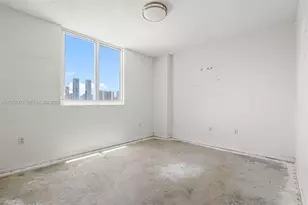 275 NE 18th St, Miami, FL 33132 - Photo 23