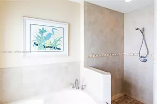 10564 NW 57th St, Doral, FL 33178 - Photo 33
