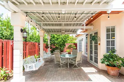 10564 NW 57th St, Doral, FL 33178 - Photo 45