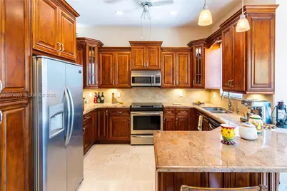 10564 NW 57th St, Doral, FL 33178 - Photo 3