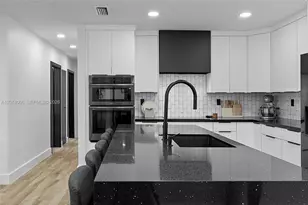 10630 NW 19th Pl, Pembroke Pines, FL 33026 - Photo 15