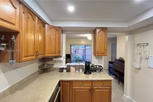 11507 SW 64th St, Miami, FL 33173 - Photo 7