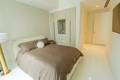 300 Biscayne Boulevard Way #3109W, Miami, FL 33131 - Photo 25