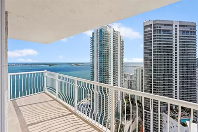 1200 Brickell Bay Dr #3701, Miami, FL 33131 - Photo 23