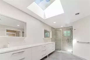 140 N Hibiscus Dr, Miami Beach, FL 33139 - Photo 27