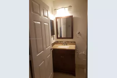 20815 NW 15th St, Pembroke Pines, FL 33029 - Photo 9