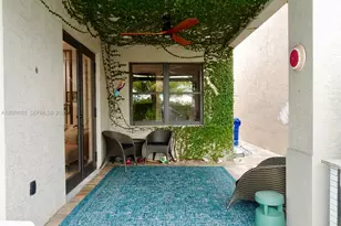 668 NE 191st St, Miami, FL 33179 - Photo 21