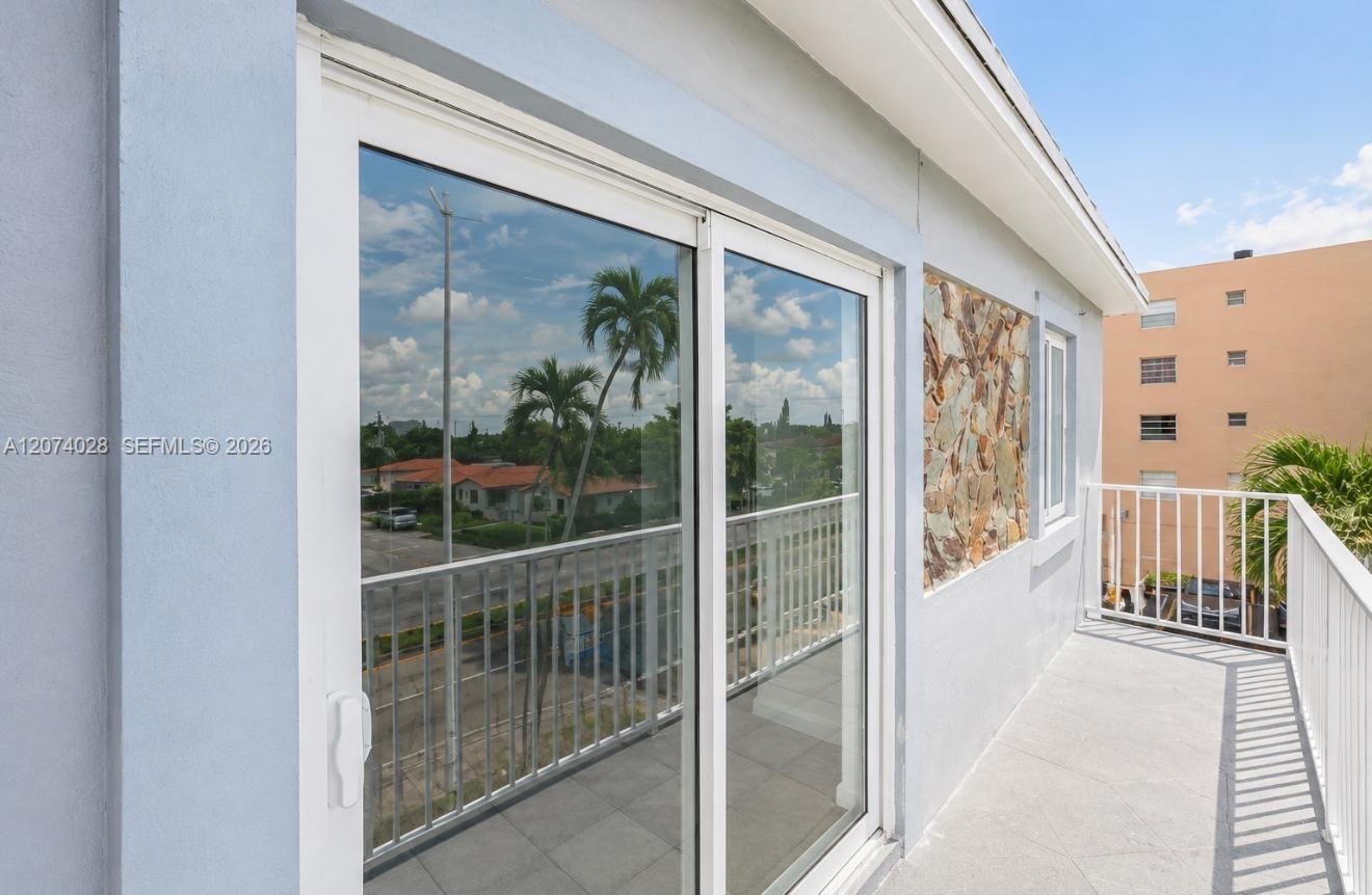 6080 W Flagler St #24 - 6080 W Flagler St #24, Miami, FL 33144 Luxury Property | Jose Angel Pina