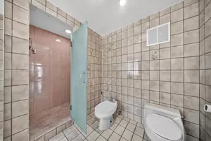 5840 W 3rd Ln, Hialeah, FL 33012 - Photo 29