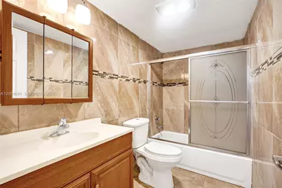1001 NE 14th Ave #402, Hallandale Beach, FL 33009 - Photo 21