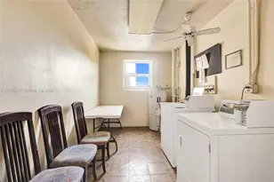 1001 NE 14th Ave, Hallandale Beach, FL 33009 - Photo 25