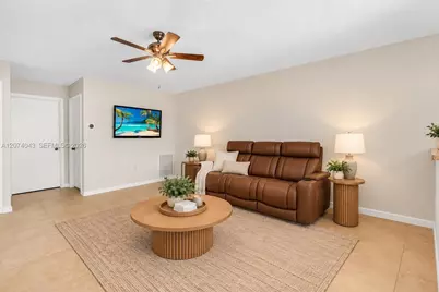 18961 NW 10th Ter, Pembroke Pines, FL 33029 - Photo 9