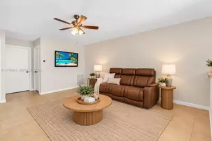 18961 NW 10th Terrace, Pembroke Pines, FL 33029 - Photo 9