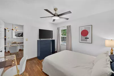 801 NE 70th St, Miami, FL 33138 - Photo 45