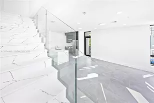 1780 NW 5th St, Miami, FL 33136 - Photo 9