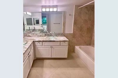 800 Scotia Dr #103, Hypoluxo, FL 33462 - Photo 11