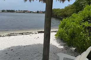 800 Scotia Dr, Hypoluxo, FL 33462 - Photo 1