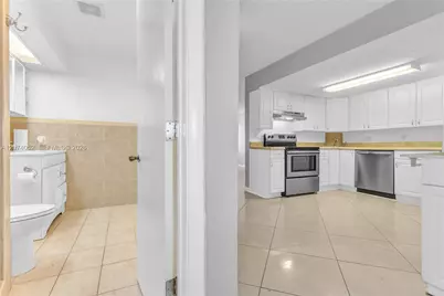 2175 NE 56th St #103, Fort Lauderdale, FL 33308 - Photo 9