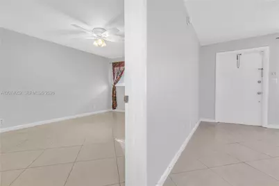 2175 NE 56th St #103, Fort Lauderdale, FL 33308 - Photo 13
