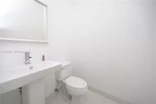 9165 NW 33rd St, Doral, FL 33172 - Photo 25