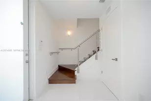 9165 NW 33rd St, Doral, FL 33172 - Photo 13